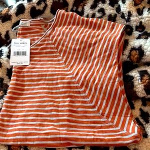 We The Free tee, Medium, NWT